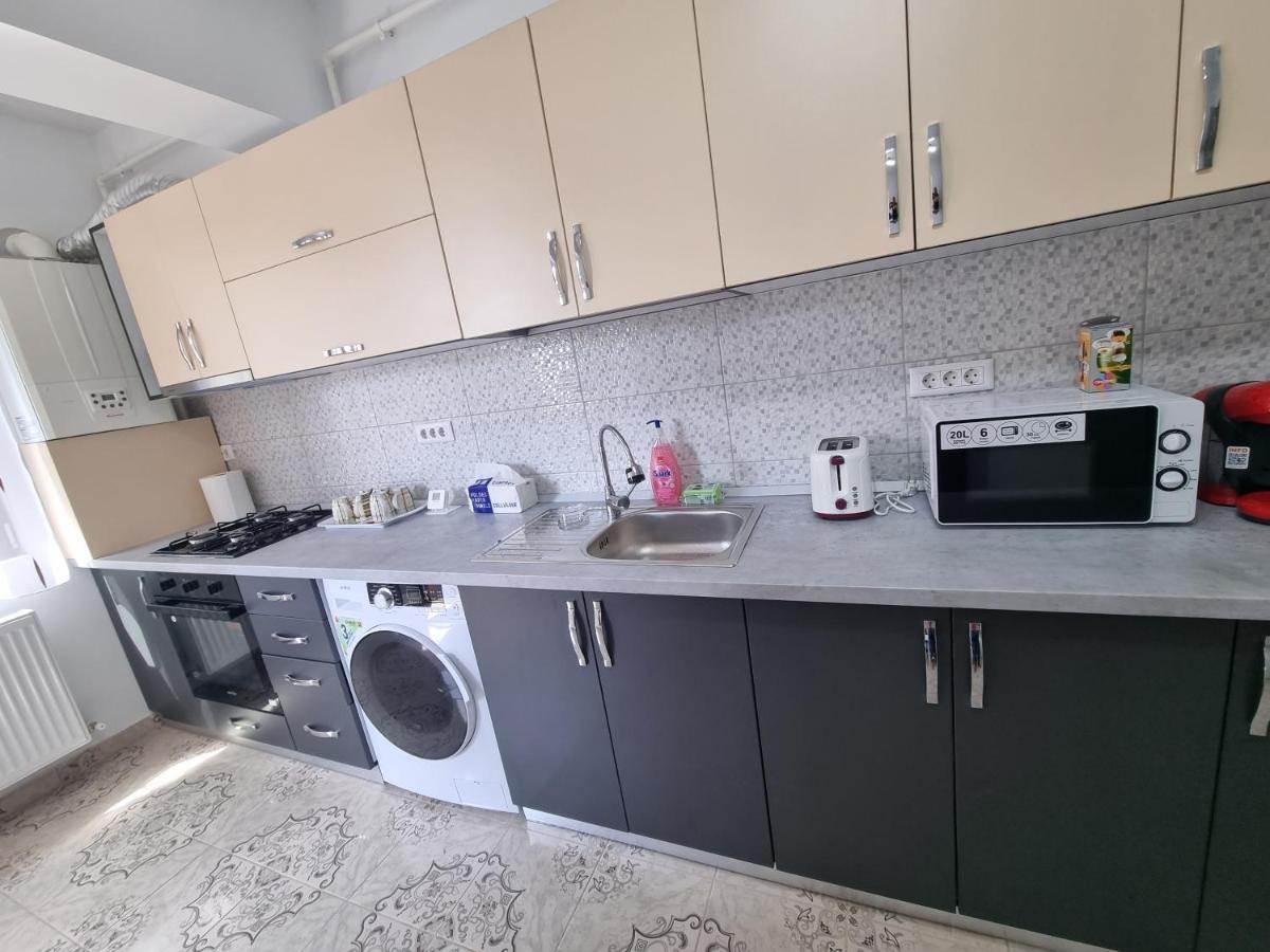 Apartament Mihaela Râmnicu Vâlcea Exteriör bild