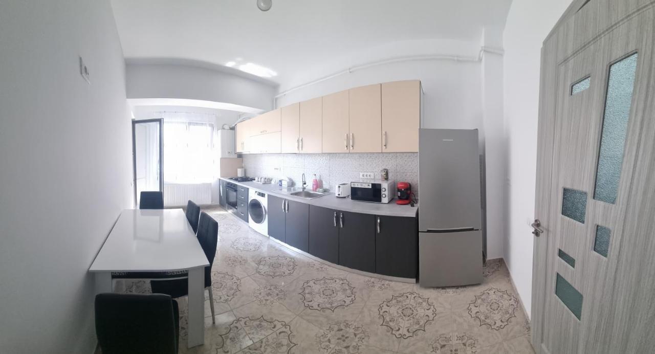 Apartament Mihaela Râmnicu Vâlcea Exteriör bild